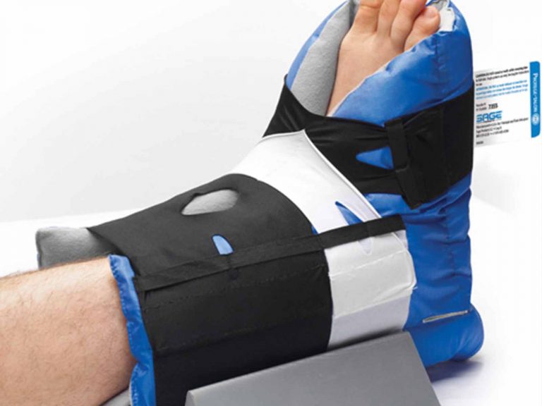 Heel offloading devices (left) are not the same thing as heel padding... |  Download Scientific Diagram